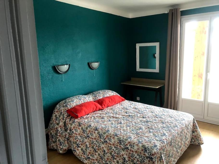 Grands Buffets Hebergement Chambre Нарбонна Экстерьер фото